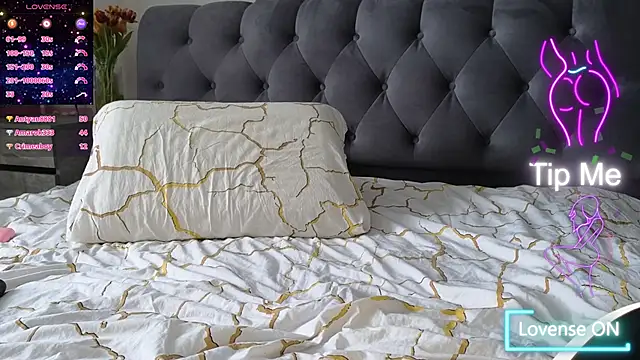 Strip-Lady online show from March 12, 2025, 6:51 am