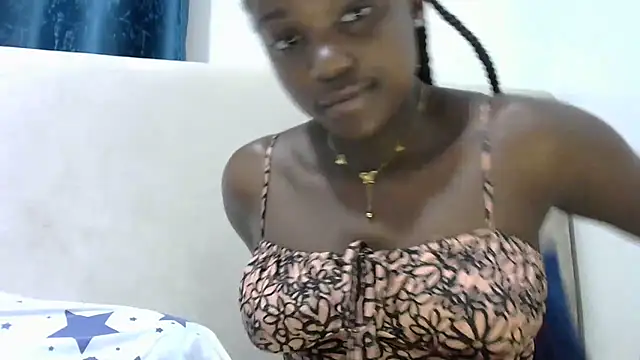 Latiffagodess online show from October 6, 2025, 2:47 pm