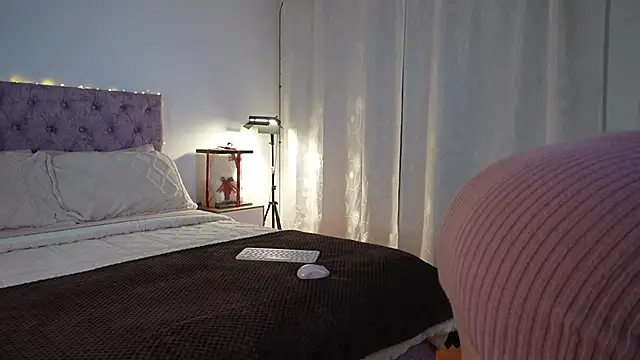Snapshot of samantha_evans2 chatting on May 26, 2026, 1:23 am samantha evans2 online show from May 26, 2026, 1:23 am