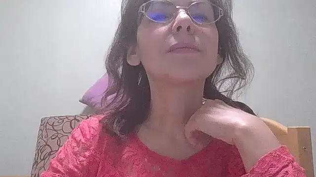 HollyJewel online show from January 17, 2025, 5:41 pm