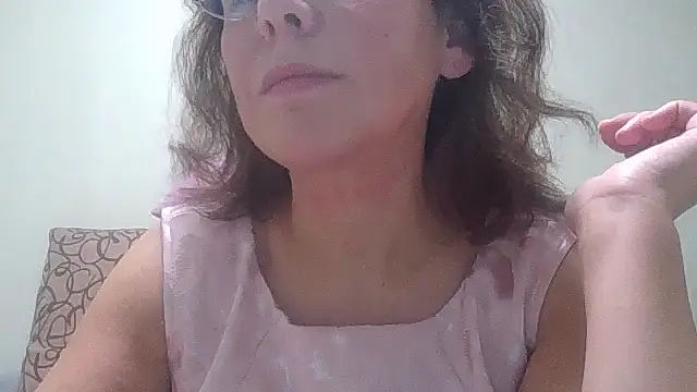 HollyJewel online show from November 5, 2025, 6:08 pm