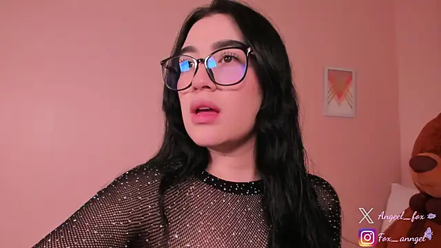 angeel fox online show from October 11, 2025, 4:55 am