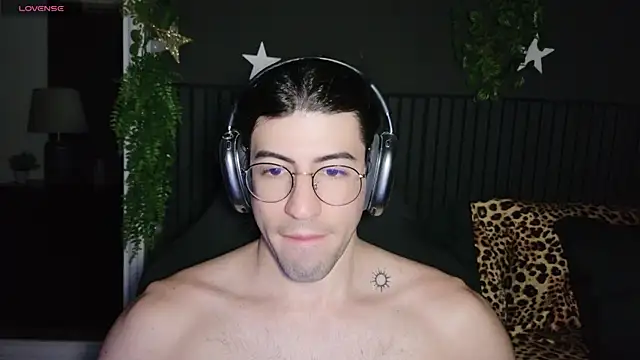 Snapshot of newjeff chatting on June 19, 2026, 9:29 pm newjeff online show from June 19, 2026, 9:29 pm