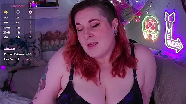 opalreigning online show from March 21, 2025, 6:49 am