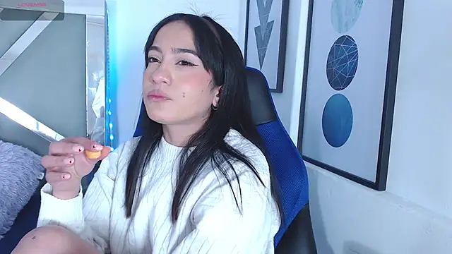 Snapshot of ZaraDames_ chatting on February 18, 2025, 8:59 am ZaraDames  online show from February 18, 2025, 8:59 am