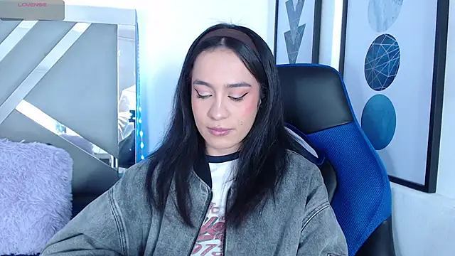 Snapshot of ZaraDames_ chatting on February 26, 2025, 4:25 am ZaraDames  online show from February 26, 2025, 4:25 am