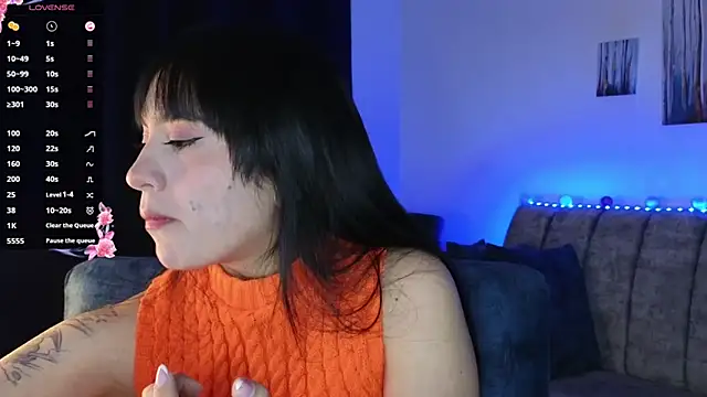 Snapshot of ZaraDames_ chatting on September 27, 2025, 2:05 am ZaraDames  online show from September 27, 2025, 2:05 am