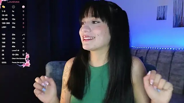 Snapshot of ZaraDames_ chatting on October 5, 2025, 3:16 am ZaraDames  online show from October 5, 2025, 3:16 am