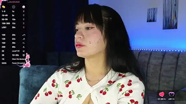 Snapshot of ZaraDames_ chatting on October 7, 2025, 3:47 am ZaraDames  online show from October 7, 2025, 3:47 am