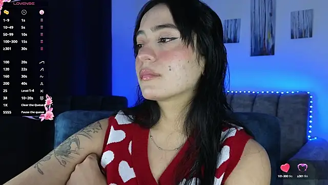 Snapshot of ZaraDames_ chatting on October 18, 2025, 2:25 am ZaraDames  online show from October 18, 2025, 2:25 am