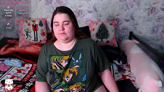 Estelle Hicks online show from February 6, 2025, 6:13 pm