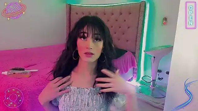 LittleEmmaa online show from December 30, 2024, 4:08 pm