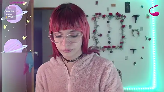 Snapshot of _GalyaX_ chatting on October 1, 2025, 12:49 am  GalyaX  online show from October 1, 2025, 12:49 am