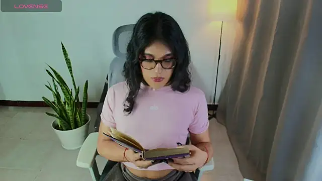 vitta alfayed online show from November 18, 2025, 11:15 pm