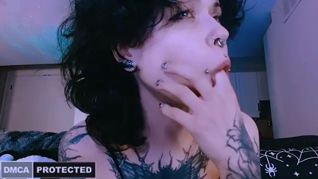 Snapshot of NaughtyLittleFox chatting on April 22, 2026, 8:06 am NaughtyLittleFox online show from April 22, 2026, 8:06 am
