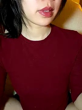 minmin2kk5 online show from November 17, 2025, 2:45 pm