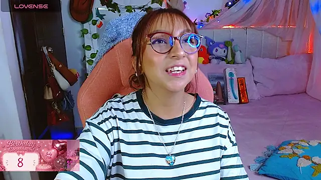 Littlerouse  online show from July 3, 2026, 7:37 am