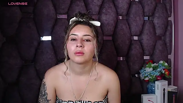 Snapshot of celeste_blue69 chatting on February 9, 2025, 7:49 am celeste blue69 online show from February 9, 2025, 7:49 am