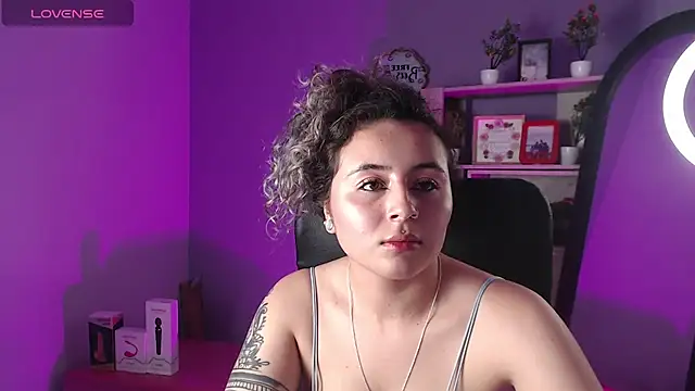 Snapshot of celeste_blue69 chatting on March 8, 2025, 5:49 am celeste blue69 online show from March 8, 2025, 5:49 am