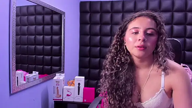 Snapshot of celeste_blue69 chatting on October 24, 2025, 3:47 am celeste blue69 online show from October 24, 2025, 3:47 am