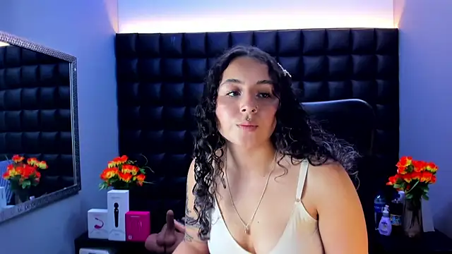 Snapshot of celeste_blue69 chatting on May 28, 2026, 3:15 am celeste blue69 online show from May 28, 2026, 3:15 am