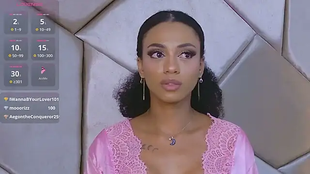 Snapshot of Nahomi_King chatting on January 11, 2025, 3:52 pm Nahomi King online show from January 11, 2025, 3:52 pm