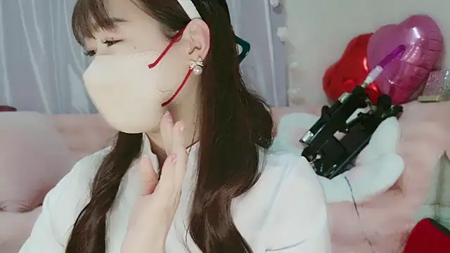 Snapshot of aaanyan chatting on March 22, 2025, 4:35 am aaanyan online show from March 22, 2025, 4:35 am