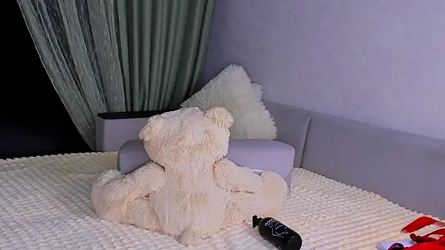 Snapshot of Sweeet_Barbie chatting on May 31, 2026, 4:36 pm Sweeet Barbie online show from May 31, 2026, 4:36 pm
