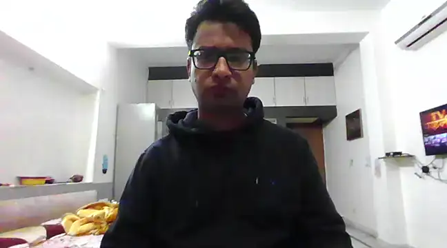 Daddy HA online show from February 6, 2025, 2:26 pm