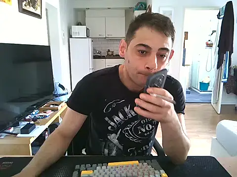 Snapshot of mihaimichael chatting on June 29, 2026, 2:28 pm mihaimichael online show from June 29, 2026, 2:28 pm
