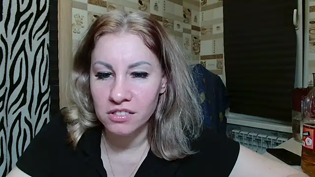 TherestlessKitty online show from June 25, 2026, 10:14 pm