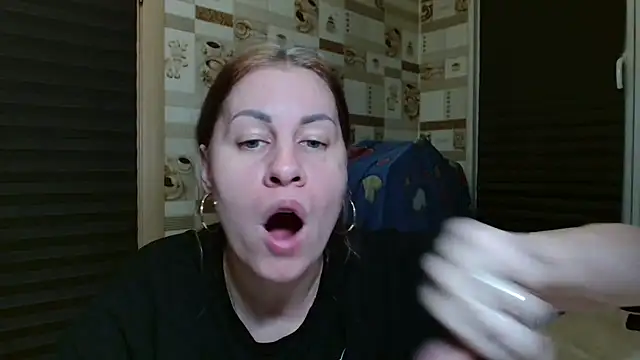 TherestlessKitty online show from July 9, 2026, 10:25 pm