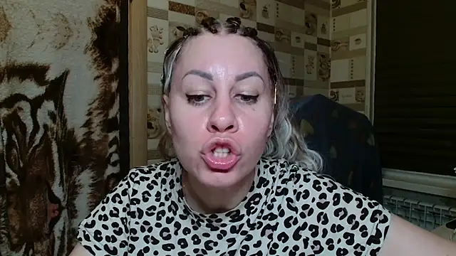 TherestlessKitty online show from July 16, 2026, 10:16 pm