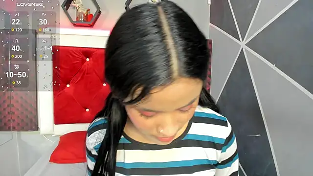 Snapshot of Karoll014 chatting on February 4, 2025, 12:11 pm Karoll014 online show from February 4, 2025, 12:11 pm
