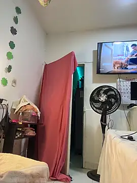 AlisonHoot69 online show from March 29, 2026, 12:43 am