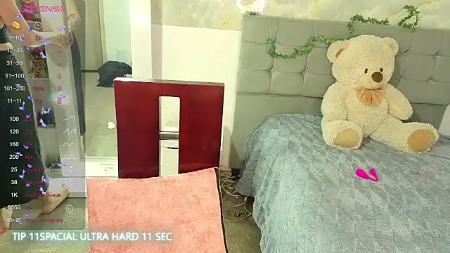 Cristal v 1 online show from May 28, 2026, 3:59 am