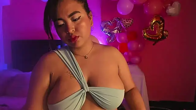 Snapshot of ivy_roosx chatting on February 11, 2025, 11:33 pm ivy roosx online show from February 11, 2025, 11:33 pm