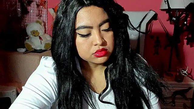 Snapshot of ivy_roosx chatting on October 22, 2025, 7:35 pm ivy roosx online show from October 22, 2025, 7:35 pm
