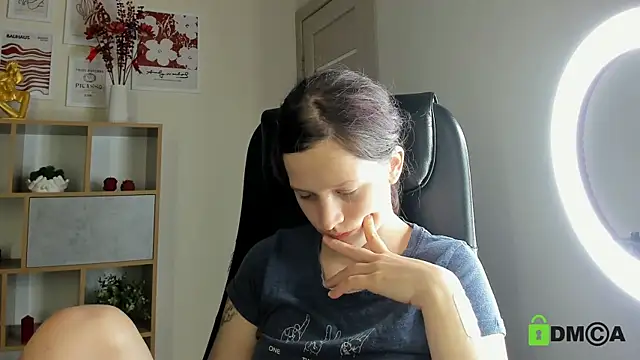Alina Mills online show from August 6, 2026, 12:07 pm