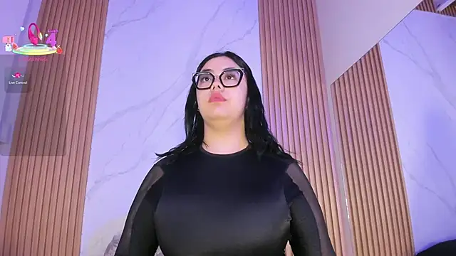 juicy led  online show from November 7, 2025, 11:10 am