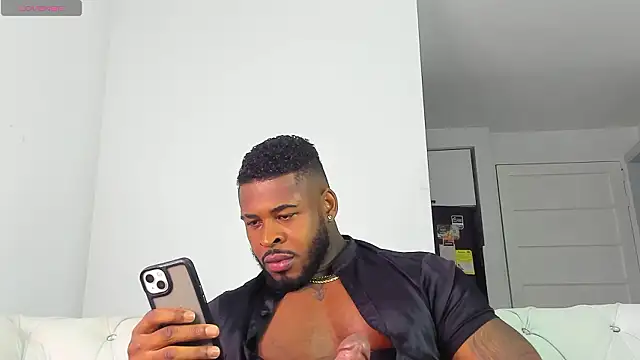 Snapshot of Makonneen chatting on February 3, 2026, 6:40 am Makonneen online show from February 3, 2026, 6:40 am