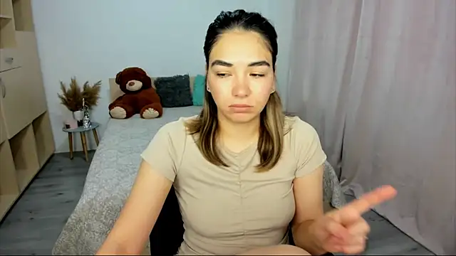 Alexa Dolly12 online show from November 6, 2025, 7:09 am