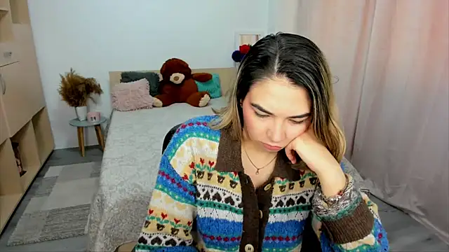 Snapshot of Alexa_Dolly12 chatting on May 13, 2026, 9:39 am Alexa Dolly12 online show from May 13, 2026, 9:39 am