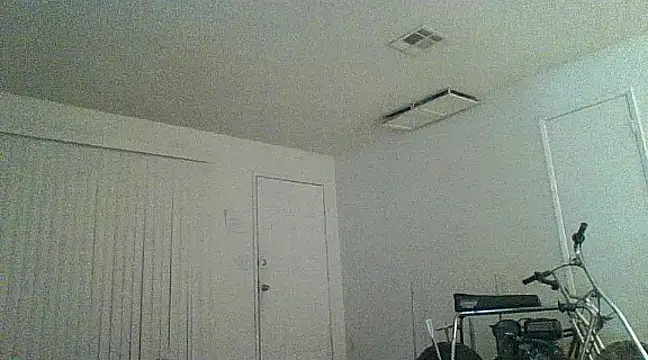 Snapshot of freakzmexx chatting on December 9, 2024, 1:18 am freakzmexx online show from December 9, 2024, 1:18 am