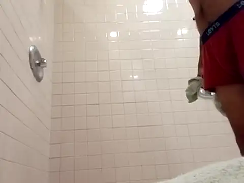 Snapshot of freakzmexx chatting on November 12, 2025, 3:56 pm freakzmexx online show from November 12, 2025, 3:56 pm