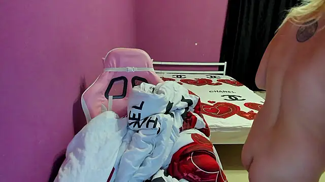 Lika8234 online show from March 12, 2026, 9:10 pm