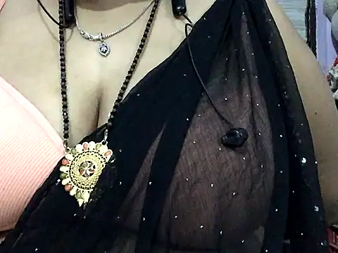 Desi bhabhiii online show from November 17, 2025, 6:19 am