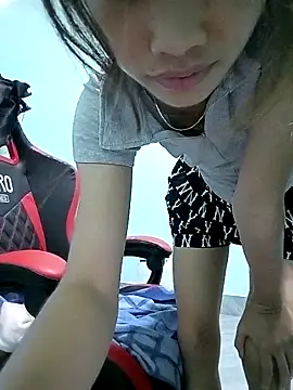 Snapshot of Lonalysexy chatting on March 2, 2026, 8:32 am Lonalysexy online show from March 2, 2026, 8:32 am