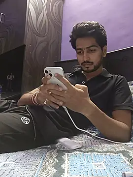 INDIAN PRINCE 01 online show from June 25, 2026, 6:45 pm