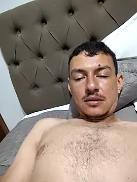 jhomgostosomg online show from April 8, 2026, 10:37 am